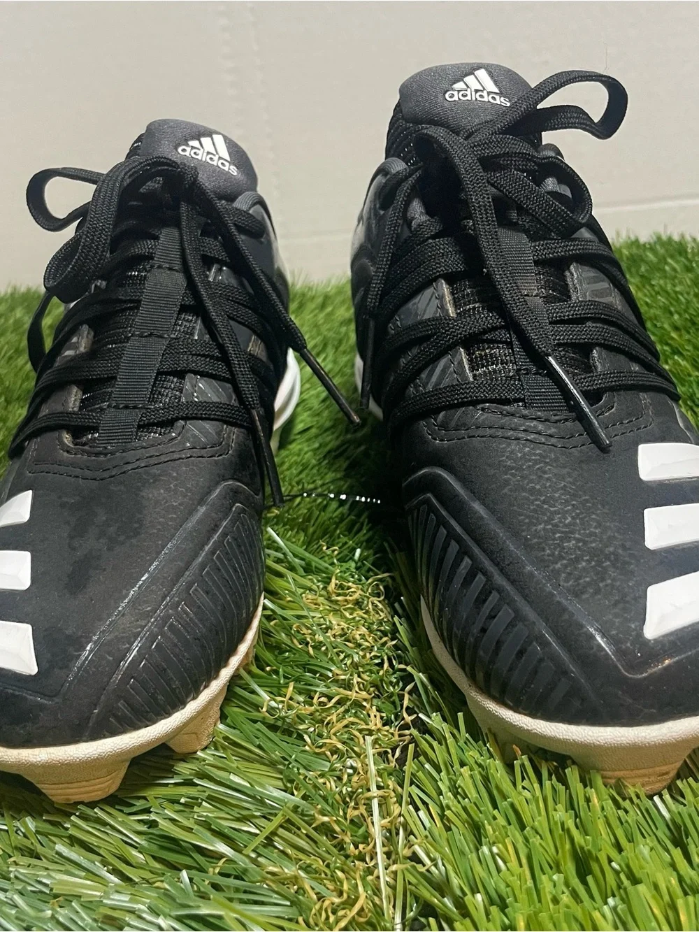 Adidas Youth Cleats Black White Size 2.5 US DB3717